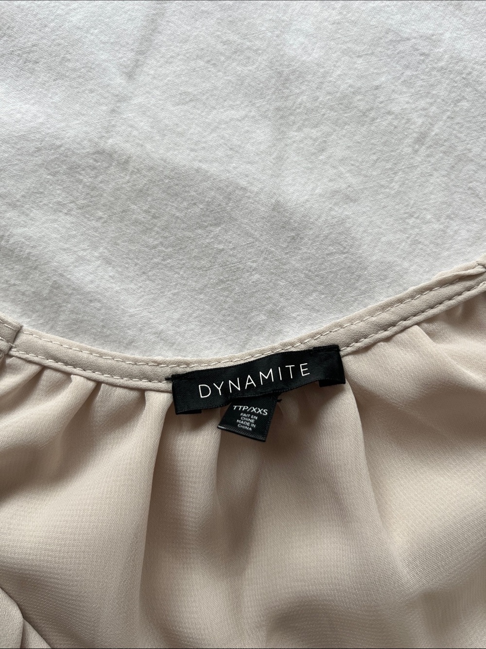 Dynamite blouse - Picture 3 of 4